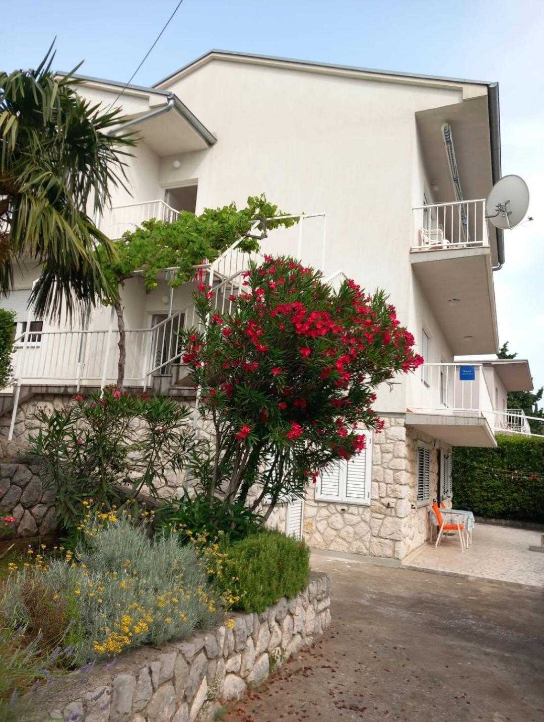 Apartments Simona Crikvenica Esterno foto